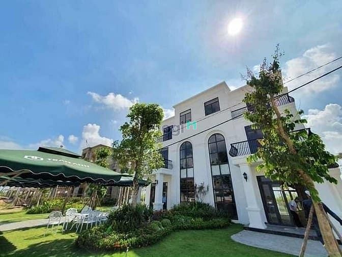 Hình ảnh Sang lô góc 2 MT 200m2 đất thổ (Bao công chứng)