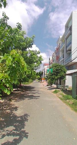 Hình ảnh Cô Ly cần bán đất đường Man Thiện, phường Tân Phú, Q9, sổ riêng,