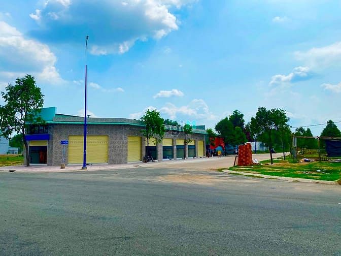 Hình ảnh Bán lô đất 600m2(20x30) trong khu đô thị ngay chợ Tự Phát BD