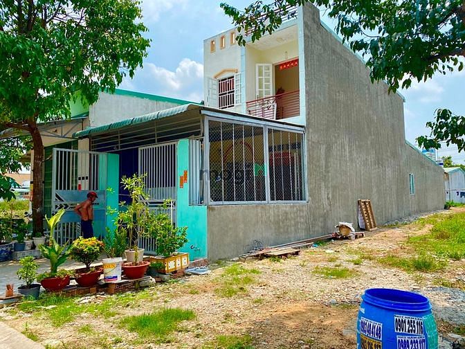 Hình ảnh Bán lô đất 600m2(20x30) trong khu đô thị ngay chợ Tự Phát BD