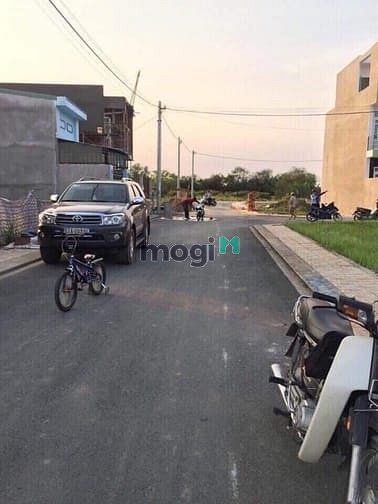 Hình ảnh Bán đất thổ cư đường Võ Văn Hát Phường Long Trường Quận 9