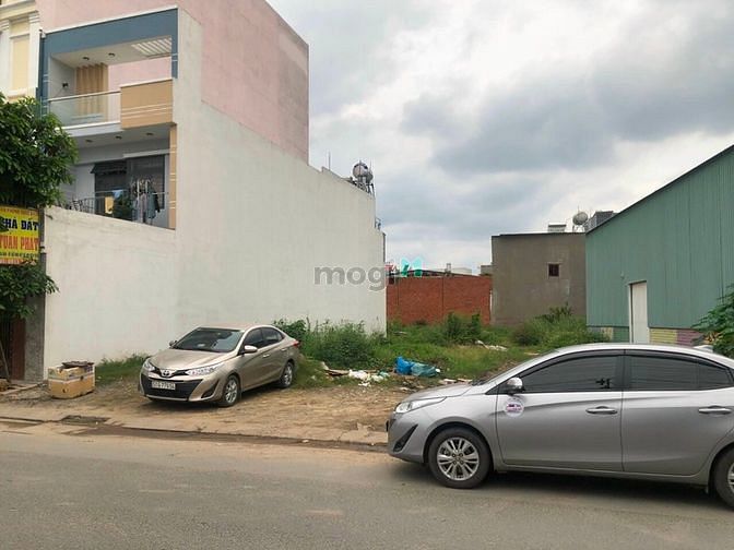 Hình ảnh Sang lô đất MT Thoại Ngọc Hầu,Tân Phú,SHR giá chỉ 1.8tỷ.