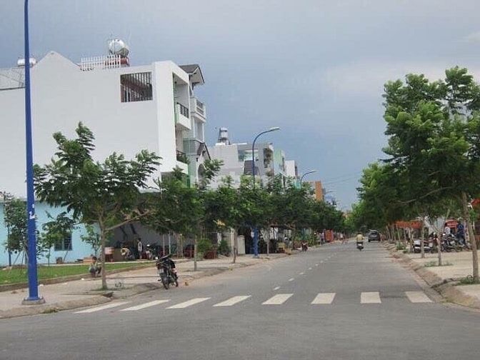 Hình ảnh Cần bán lại lô đất đường MT Lê Văn Việt,Quận 9,giá 1.85 tỷ 96m2