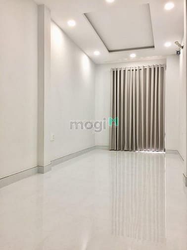 Hình ảnh Cho thuê nhà nguyên căn hẻm ngõ Phường 8, Q3