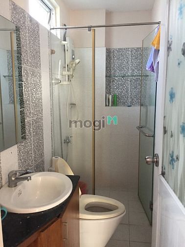 Hình ảnh Cho thuê nhà góc 2MT Hai Bà Trưng, đối diện chợ Tân Định