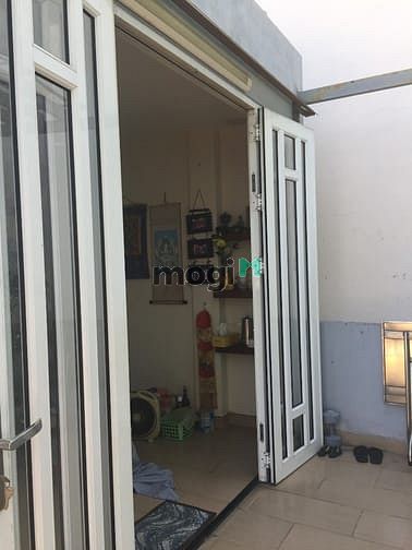 Hình ảnh Cho thuê nhà góc 2MT Hai Bà Trưng, đối diện chợ Tân Định