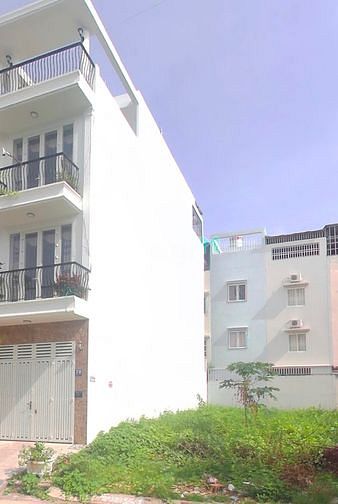 Hình ảnh Tôi cần sang gấp lô đất 100m2 MT Nguyễn BỈnh Khiêm, Quận Gò Vấp