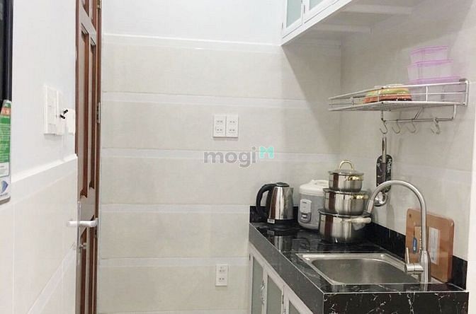Hình ảnh Phòng trọ full nội thất cửa sổ lớn sát Lotte Q7