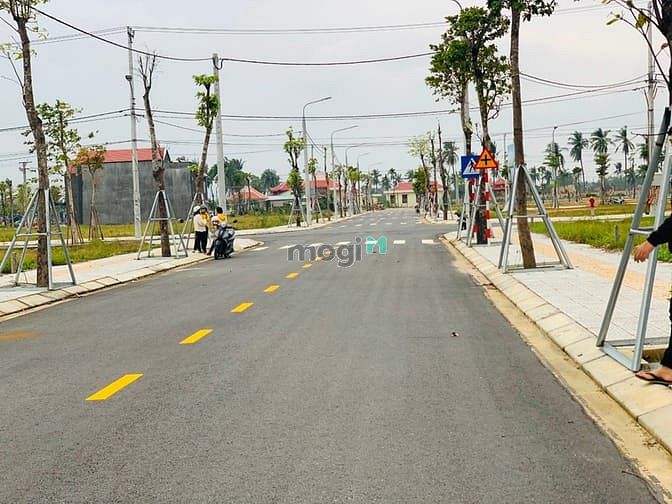 Hình ảnh Bán rẻ lô đất ngay trung tâm gần Đà Nẵng đường 7.5m