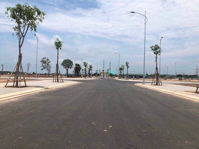 Hình ảnh Bán đất MT QL13 KDC D-Villas sổ riêng từng nền diện tích 80-100-120m2