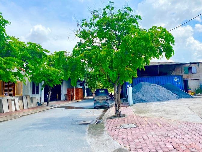 Hình ảnh Đất Chính Chủ Sát Bên Chợ Đầu Mối Thủ Đức,thổ cư 100%,có sổ hồng riêng