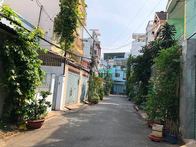 Hình ảnh Nhà trống Vườn lài vào ở ngay.
