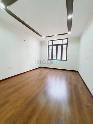 Hình ảnh Cho thuê mặt tiền 340C Hoàng Văn Thụ. Phường 4, Quận tân bình