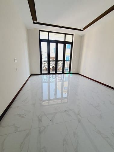 Hình ảnh Cho thuê mặt tiền 340C Hoàng Văn Thụ. Phường 4, Quận tân bình