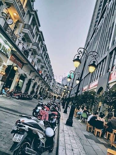 Hình ảnh Cc Con Ngựa Pegasuite Q.8, Căn 2PN Full nội Thất View Q.1 Chỉ 11 triệu