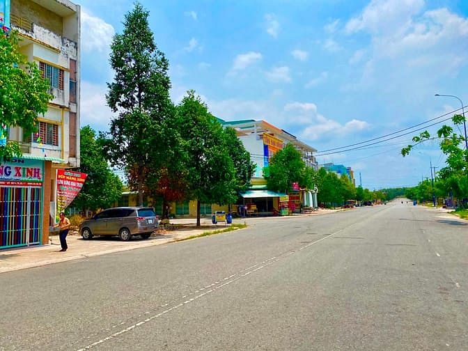 Hình ảnh Cần vốn nên tôi bán miếng đất thuộc đường chợ, dân cư đông, đường lớn