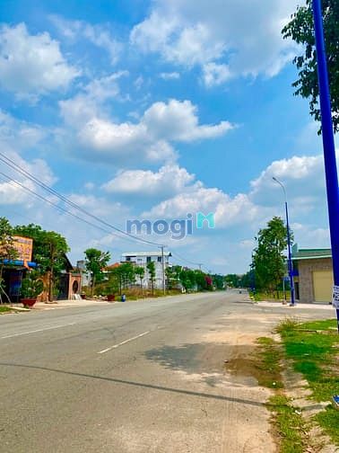 Hình ảnh Cần vốn nên tôi bán miếng đất thuộc đường chợ, dân cư đông, đường lớn
