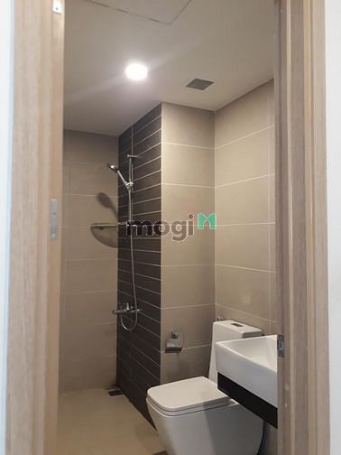 Hình ảnh Cho thuê officetel Sunrise Cityview 7.5tr/tháng có máy lạnh,rèm,bếp.