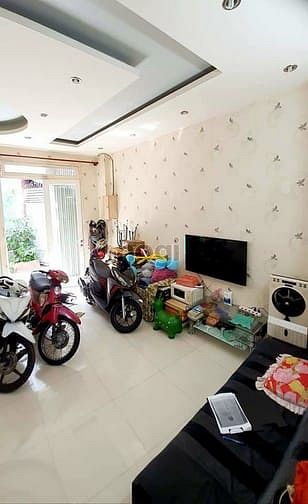 Hình ảnh Bán nhà hẻm 5m Đất Thánh Tân Bình 4 tầng BTCT, ngang 4m6 chỉ 8 tỷ 2