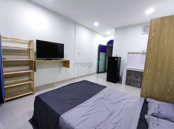 Hình ảnh CHDV mới xây, ban công,full nội thất, đường hồng hà.TB