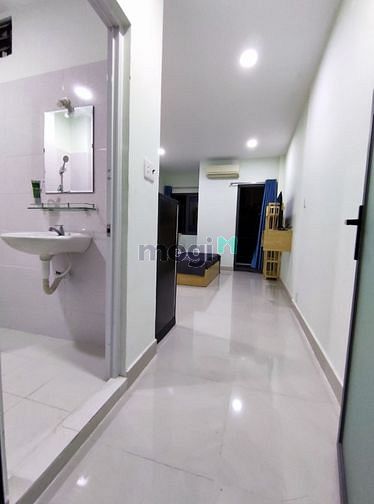 Hình ảnh CHDV mới xây, ban công,full nội thất, đường hồng hà.TB