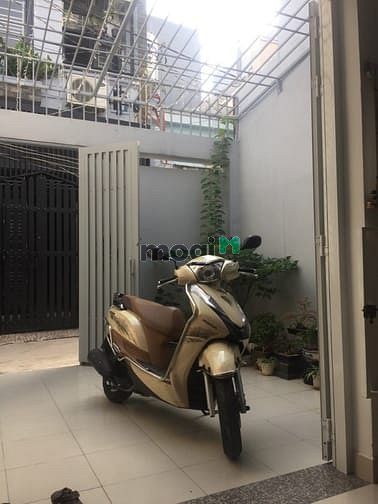 Hình ảnh Nhà hẻm 1 xuyệt giá rẻ vào ở liền