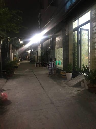 Hình ảnh Nhà hẻm 1 xuyệt giá rẻ vào ở liền