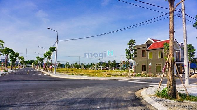 Hình ảnh Chào bán lô góc 148m2 2 mặt tiền đường QL1A giáp ranh ĐN