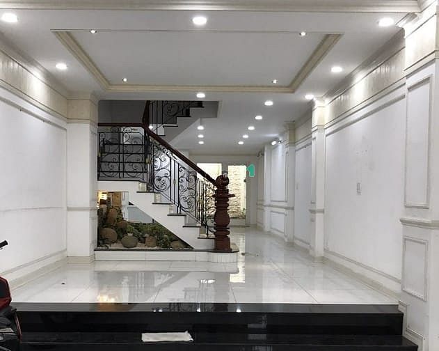 Hình ảnh Cho thuê mặt tiền 213a Hoàng Văn Thụ, phường 4,  Tân Bình