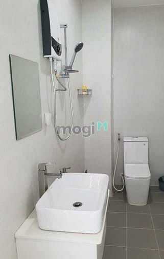 Hình ảnh Cho thuê mặt tiền 213a Hoàng Văn Thụ, phường 4,  Tân Bình