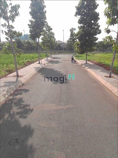Hình ảnh NH thanh lý đất đẹp MT Liên Phường (KDC Phú Nhuận), Q9, giá mềm, shr