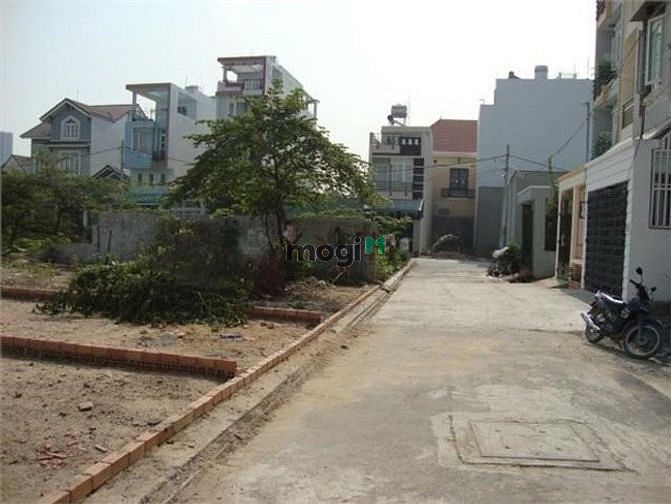 Hình ảnh Sang Nền Đất MT Nguyễn Văn Quá, Quận 12, Đường Lớn, Giá 2.7 Tỷ/120m2,