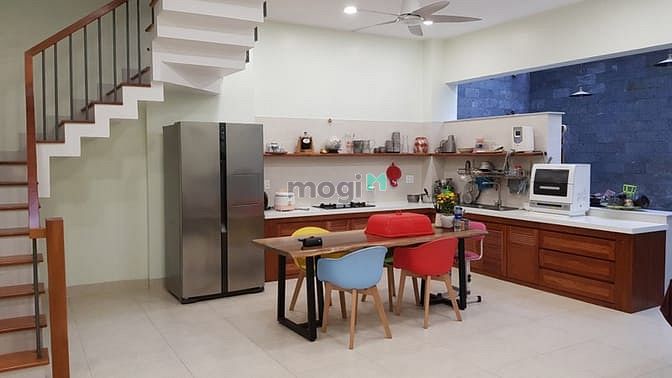 Hình ảnh Villa có gara xe hơi khu dân cư an ninh 25tr/th