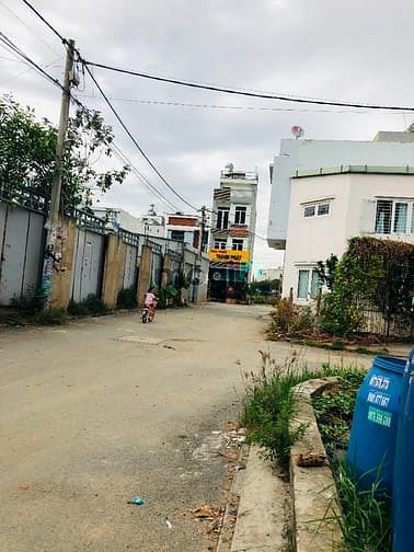 Hình ảnh Đất biệt thự MiNi 95m2-ngang 7.xây full đất đường lã Xuân oai