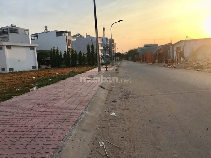 Hình ảnh Bán đất thổ cư ngay KDC Tên Lửa, gần siêu thị Aeon Bình Tân, giá 2,5Ty
