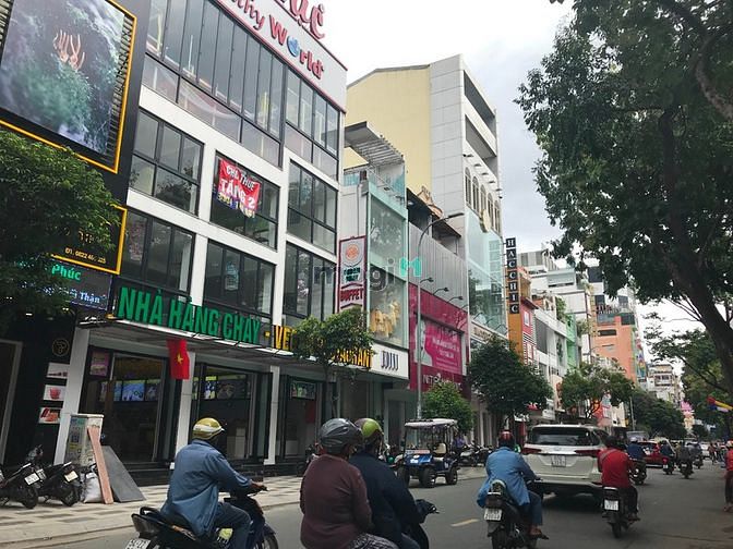 Hình ảnh Cho thuê Mặt Tiền Bạch Đằng-chợ Bà Chiểu, 8mx25m, 4 tầng, thang máy