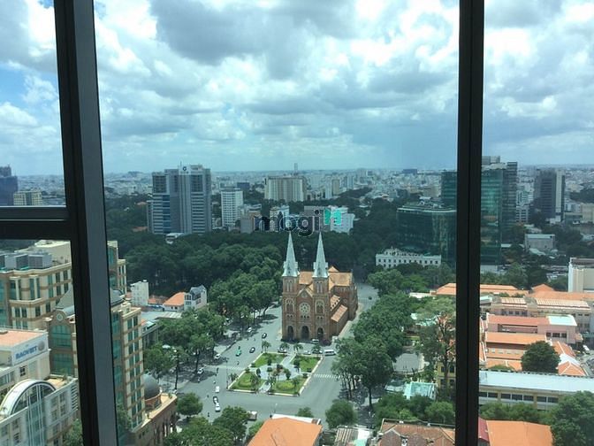 Hình ảnh Bán căn Vincom Center A, đường Đồng Khởi, Quận 1 view Nhà thờ Đức Bà