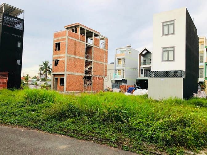 Hình ảnh Bán lô đất ngay MT dg lò lu ĐT:60m2 -đường ngựa 13m,xây hết đất