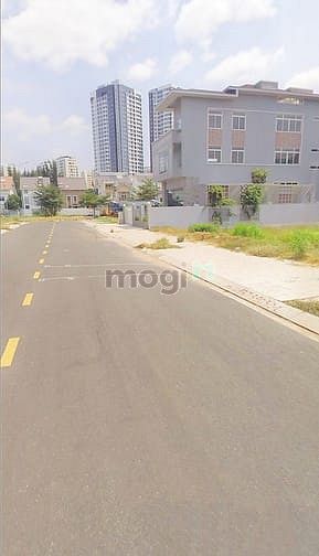 Hình ảnh Sang gấp đất KDC Đường Lê Văn Lương SADECO, P. Tân Phong, Quận 7