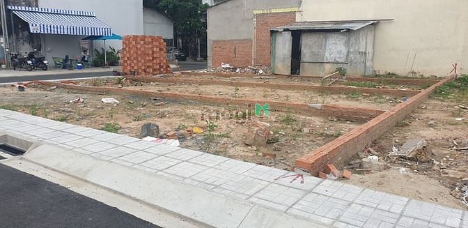 Hình ảnh Bán đất đường Tân Sơn Nhì quận Tân Phú giá rẻ