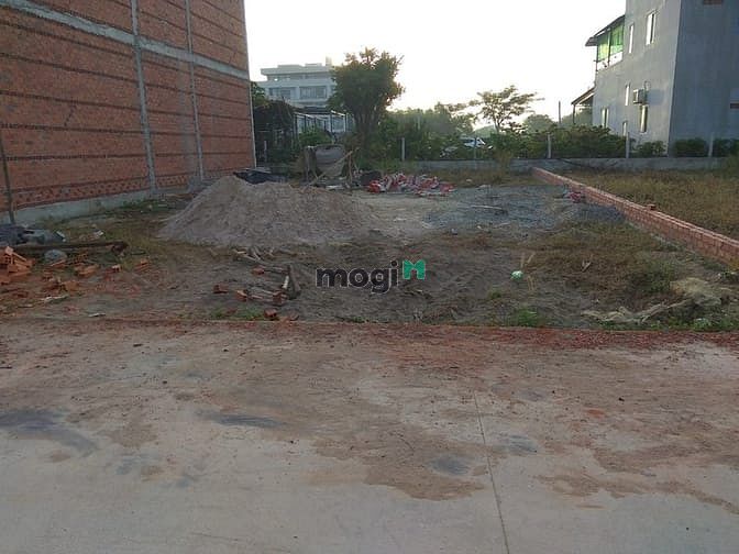 Hình ảnh Đất Villa Biệt thự cách biển 1,5km DT 221m2, TC 100m2, SHR. 3,39 tỷ