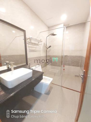 Hình ảnh Cho thuê chung cư mini full nội thất, ban công ngay Nguyễn Thị Thập Q7
