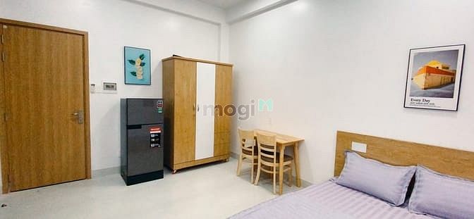 Hình ảnh CHDV ban công, full nội thất, ngay ga tàu. PN