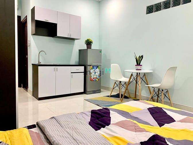 Hình ảnh CHDV ban công, full nội thất, ngay ga tàu. PN