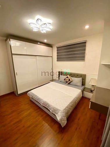 Hình ảnh Cho thuê nhà Văn Cao 4 tầng 4 - 6 phòng ngủ, full nội thất tiện nghi