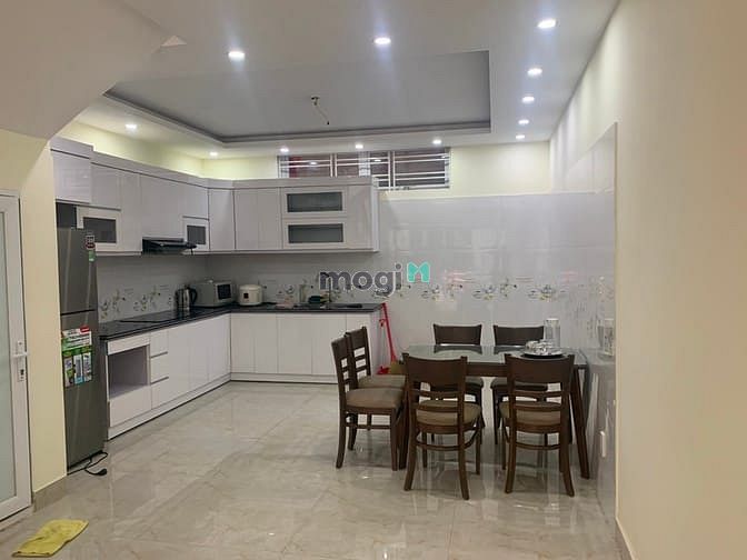 Hình ảnh Cho thuê nhà Văn Cao mới xây đẹp, full nội thất tiện nghi: 4 - 6 phòng