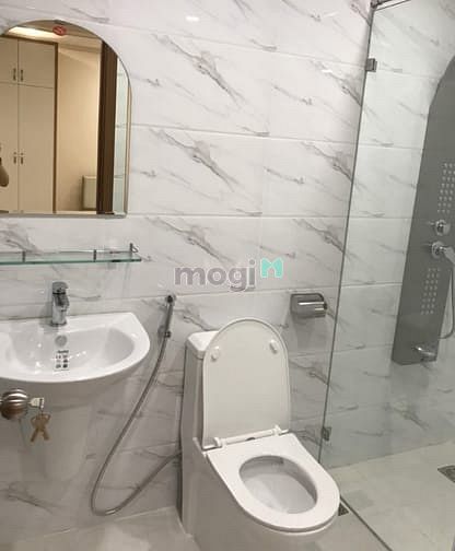 Hình ảnh Cho thuê nhà nguyên căn 686/2c Cách Mạng Tháng 8, phường 5, Q. Tân Bìn