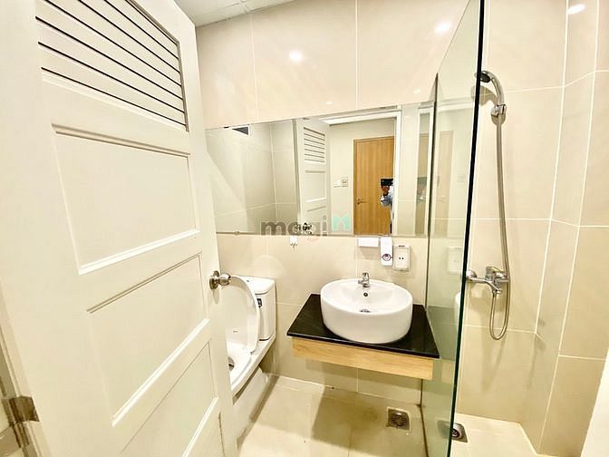 Hình ảnh Mb6623 nạp rút nhanh chóng full nội thất balcony ngay Bình Thạnh