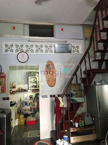 Hình ảnh Bán nhà hẻm quận 4 - Gần Chợ 200 Xóm Chiếu - Diện tích đất công nhận
