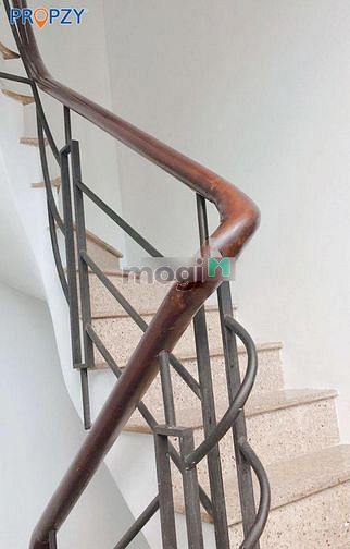 Hình ảnh Bán nhà 2 mặt hẻm quận 4 - Gần Chợ 200 Xóm Chiếu - Diện tích đất công